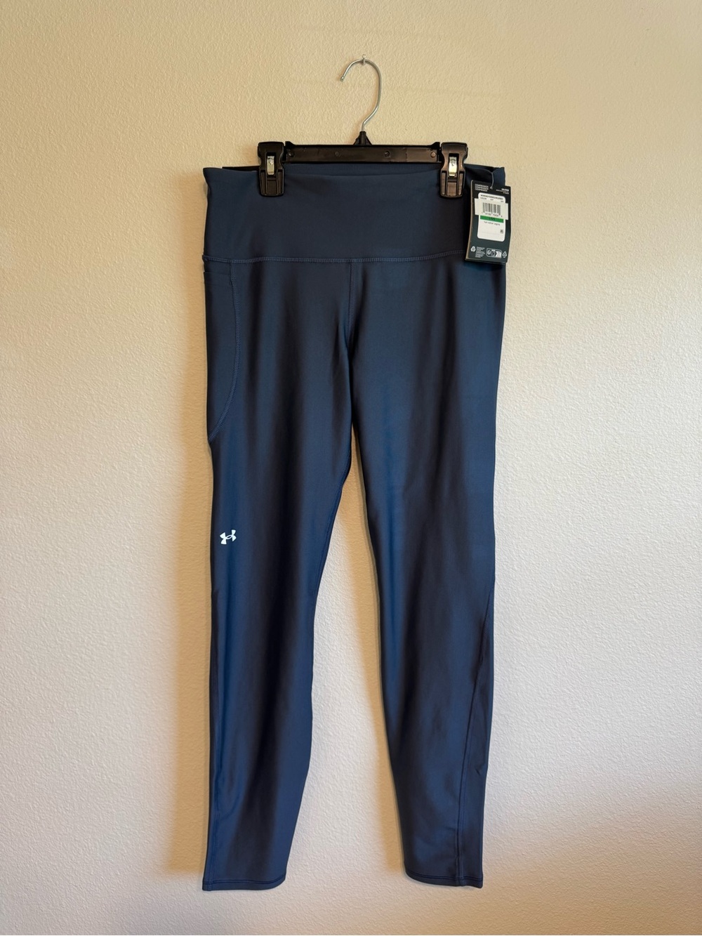 NWT Under Armour Dark Navy High-Waist Performance Leggings